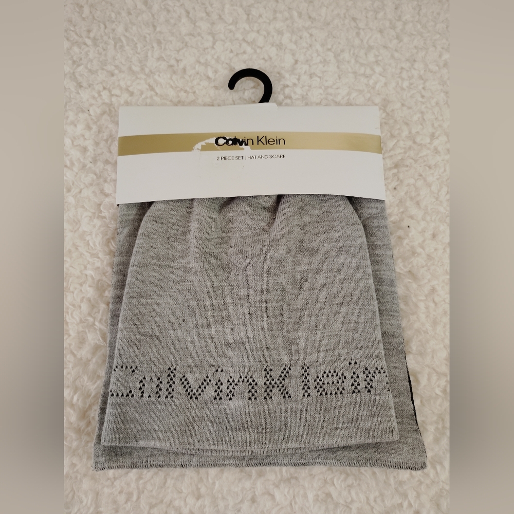 Calvin Klein 2 Piece Hat & Scarf Gray with logo  One Size